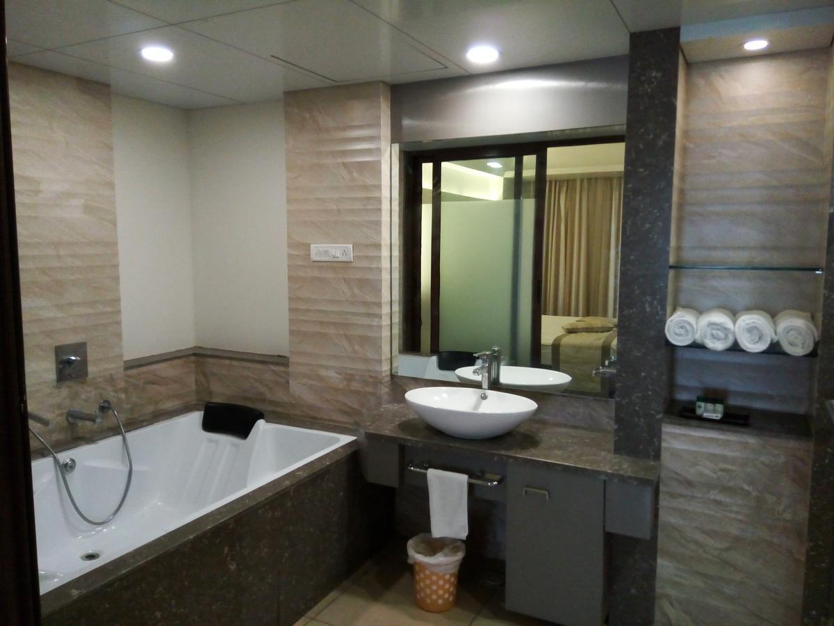 Hotel Miramar Daman Ngoại thất bức ảnh